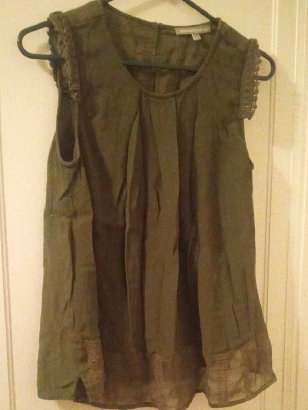 women large sleeveless olive green top